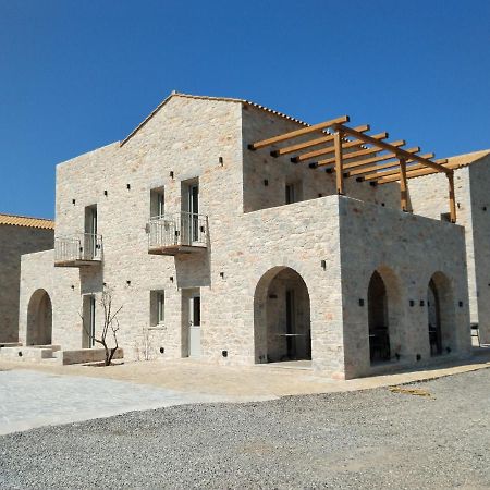 Terra Di Pietra Exclusive Suites & Apartments Areopoli Ngoại thất bức ảnh